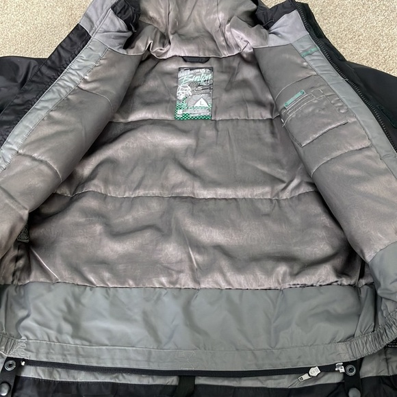 Burton Size L Black Ski/Snowboarding Lightweight Zip Up Windbreaker Jacket - Picture 9 of 12